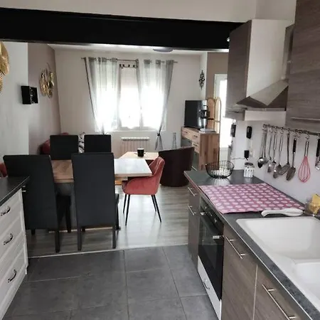 Charmante Maison 6/7 Personnes. *